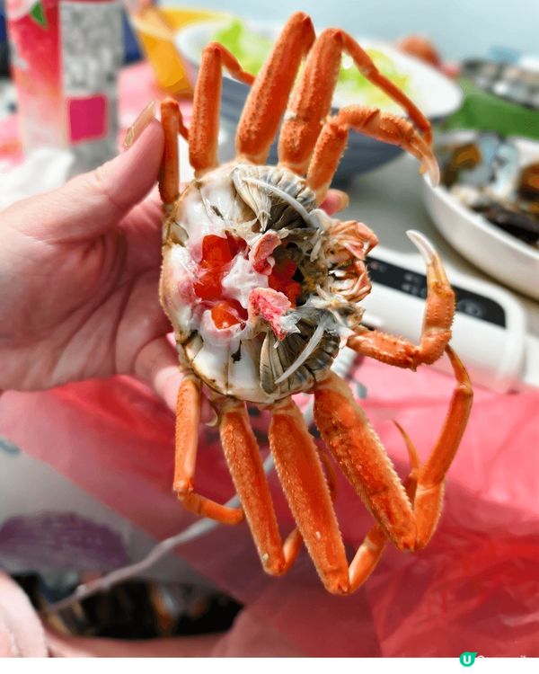 最近發現呢款香箱蟹真係幾好味呀，而且好多蟹膏蟹籽，令我大飽口...