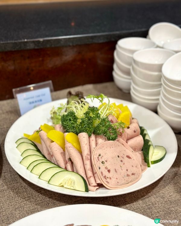 來一趟香港旅遊！遊船河海上夜景自助餐