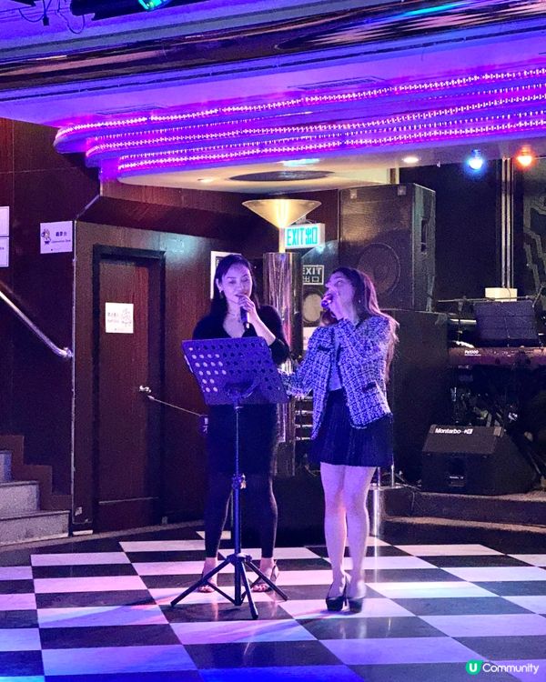 來一趟香港旅遊！遊船河海上夜景自助餐