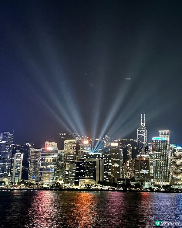 來一趟香港旅遊！遊船河海上夜景自助餐