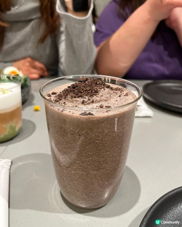 尖沙咀優質Cafe打卡！雲朵吊燈好靚🤩☁️