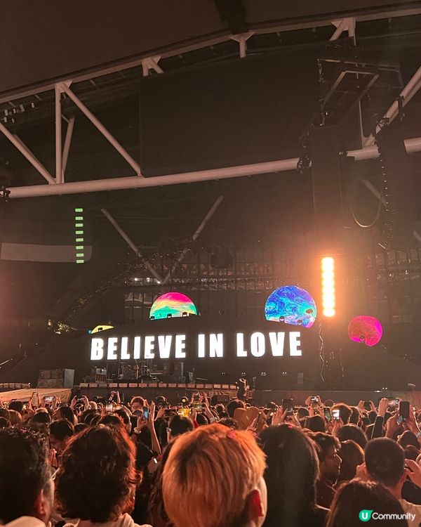 Coldplay演唱會！舞台視覺大公開