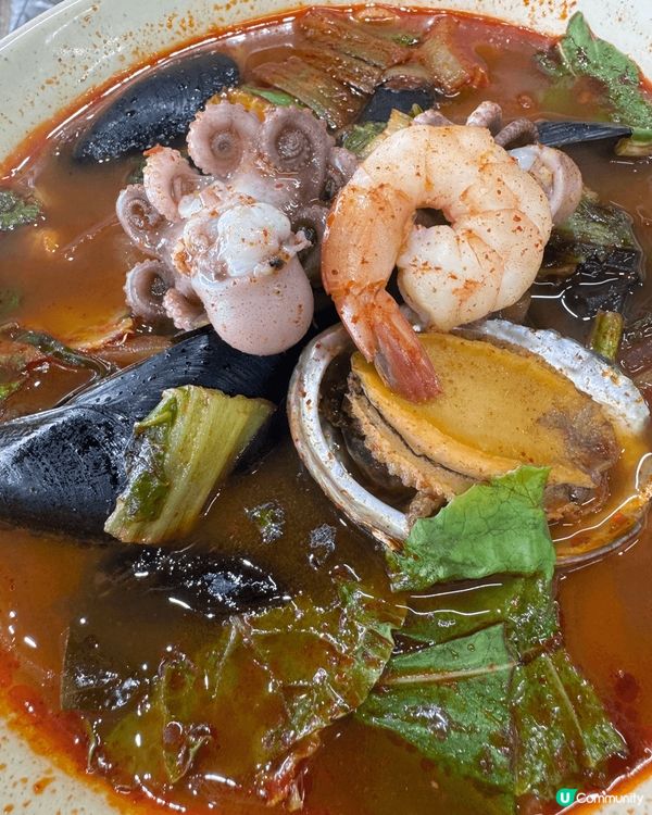 彩虹🌈漢堡，海膽拌飯，海鮮辛辣麵@濟洲牛島美食