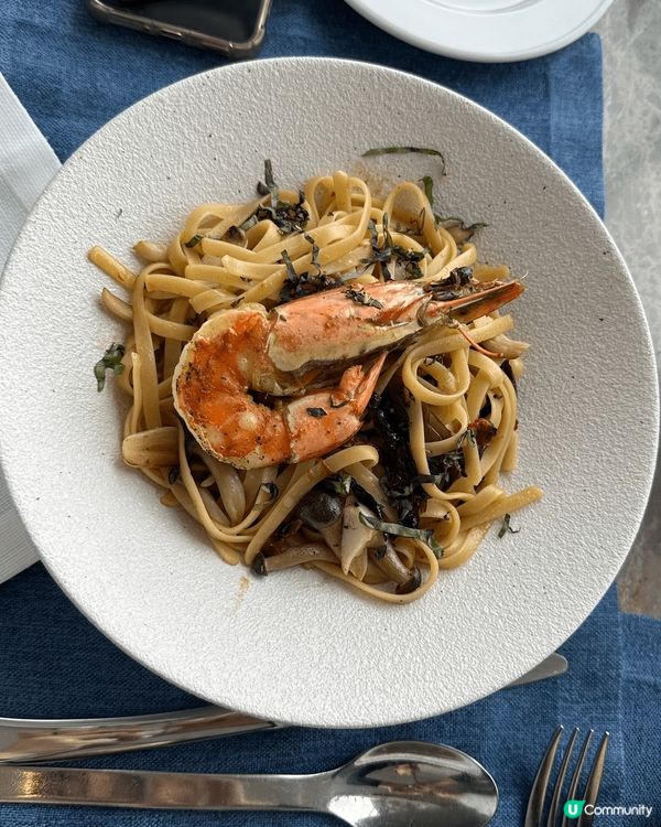 The Commune 位於尖沙咀K11 Artus，望住維...