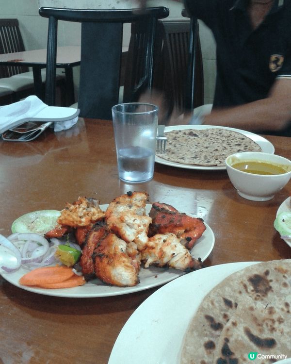 老撾(寮國)/泰國之旅，有西式，有傳統寮式米粉，有印式烤雞加...