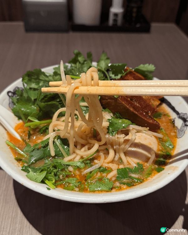 嗰日去尖沙咀等睇電影時，又好想食拉麵，就去左食鬼金棒，一如既...