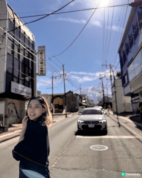 中野區的「ただいま変身中」是一家知名的拉麵店，以創新的鯛魚和...