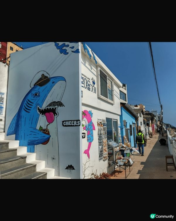 我去咗韓國熱門景點行了一轉，這天天氣很好，風和日麗，當地美食...