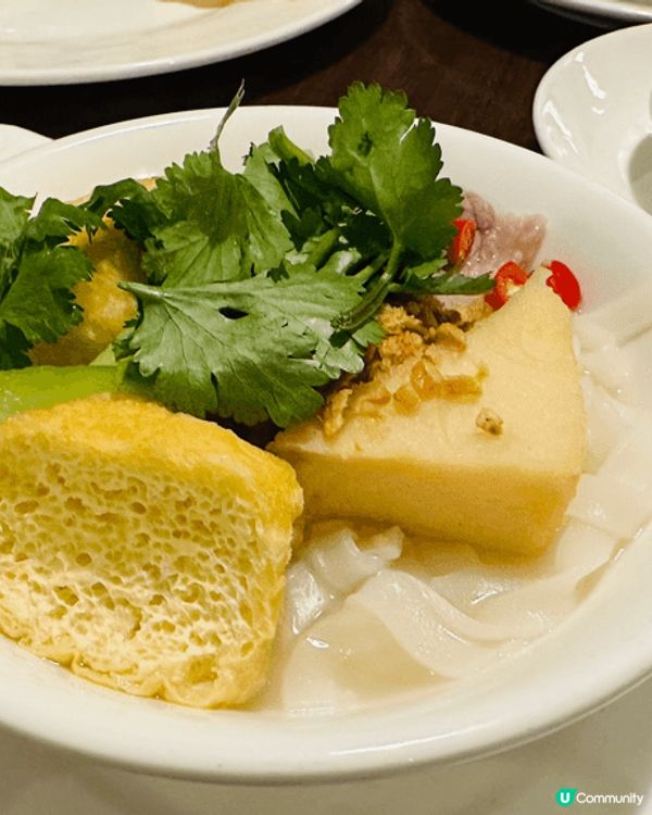 九龍酒店倚窗閣，服務好，食物質數高