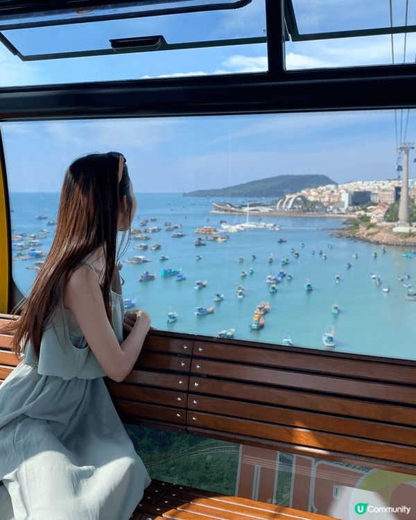 去富國島去海邊睇親吻橋 、坐全球最長纜車 及 閒逛打卡。