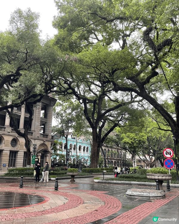 廣州沙面，以前外國領事館集中地，Starbucks 所在的藍...