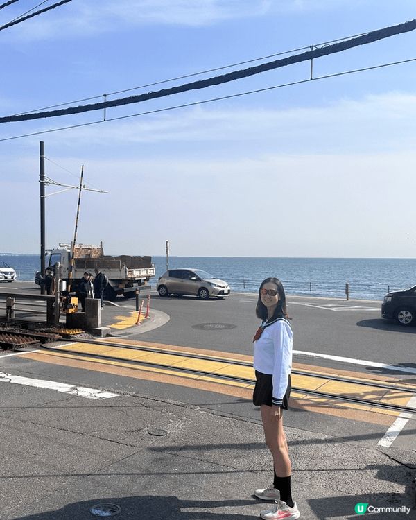 今次是我們四個舊同學一起相約去日本旅行，當日我們特意著一套校...