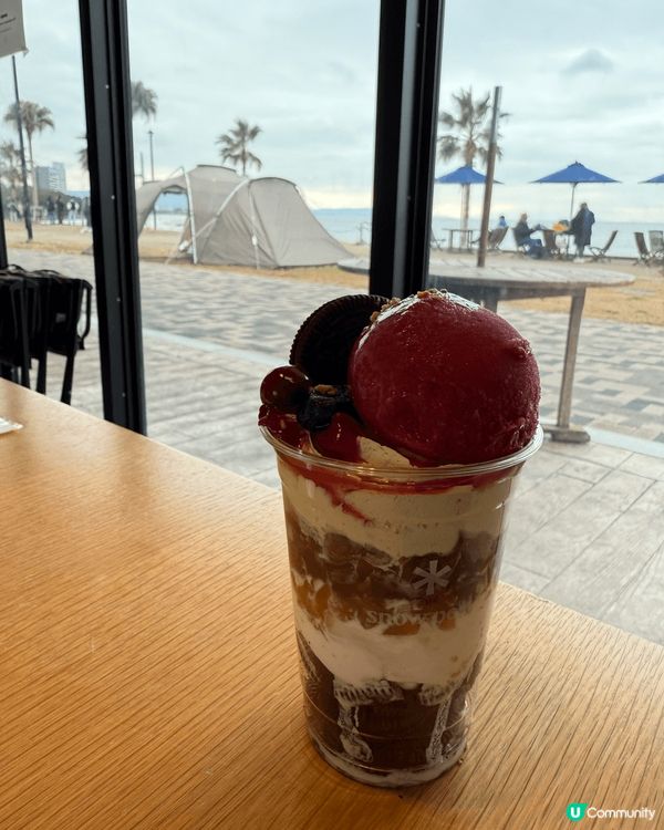 位於大阪臨空城outlet的Snow Peak Cafe, ...