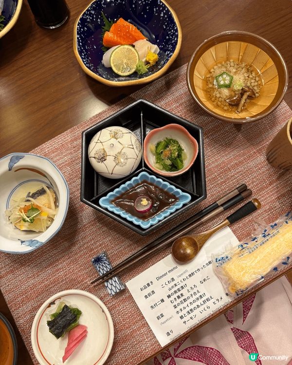 以上照片包括有：
