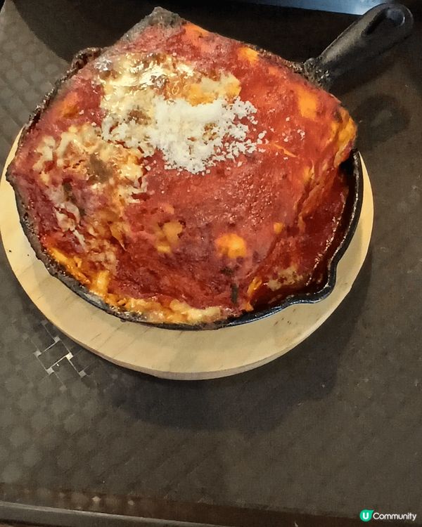 去美荷樓，看看50年代香港人生活情況既展覽，行到累，就去Ca...