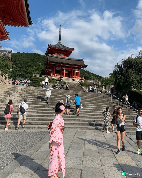 着咗去日本着嘅和服打卡 同埋大阪當地嘅刺身都好充滿油脂好好食...