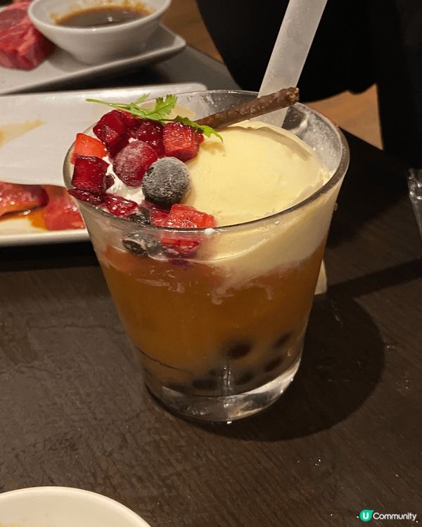 着咗去日本着嘅和服打卡 同埋大阪當地嘅刺身都好充滿油脂好好食...