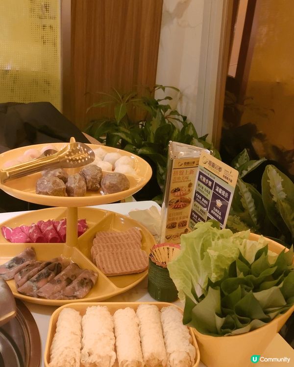 同閨密上深圳hea遊,中午去咗食袁記雲餃，因為見到好多人上深...