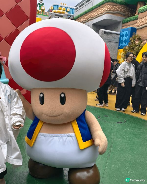 日本環球片場，可以置身於童話世界，每個遊戲要排隊等一個多鐘是...