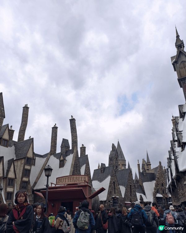 日本環球片場，可以置身於童話世界，每個遊戲要排隊等一個多鐘是...