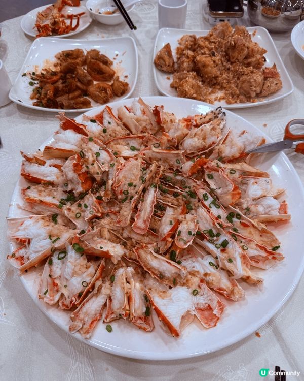 深圳鹽田海鮮街 新東方食海鮮 聲早稱係源頭直送的帝王蟹 味道...