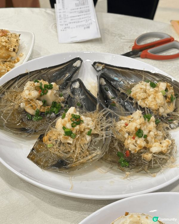 深圳鹽田海鮮街 新東方食海鮮 聲早稱係源頭直送的帝王蟹 味道...