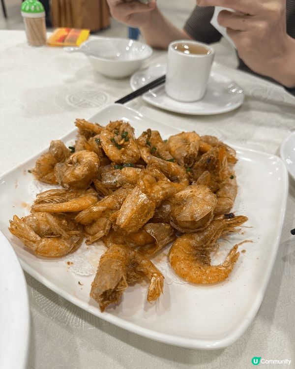 深圳鹽田海鮮街 新東方食海鮮 聲早稱係源頭直送的帝王蟹 味道...