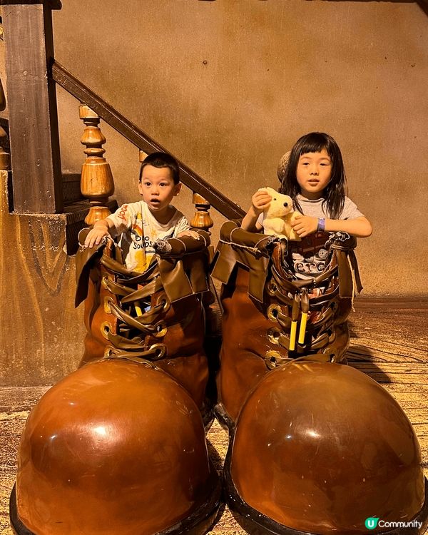 泰國dream world ,可以玩雪又可以游泳 及動物園有...