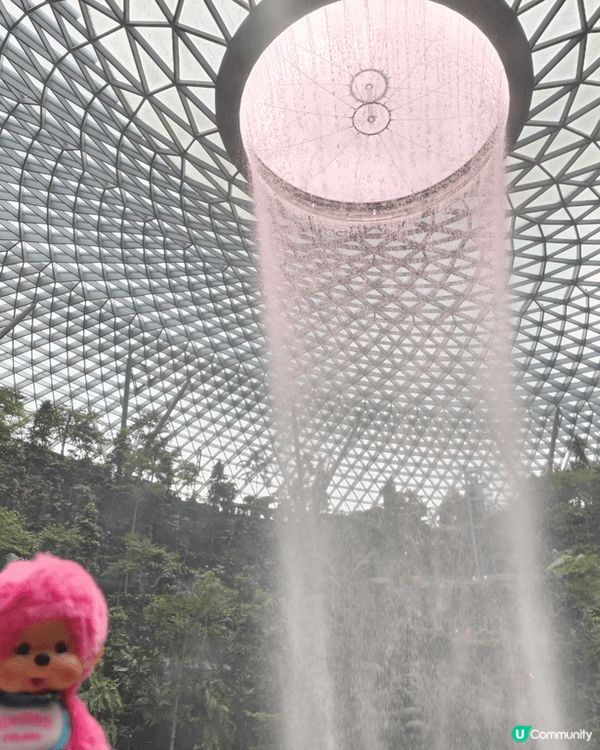 關於樟宜機場（Changi Airport）和樟宜星耀城（J...