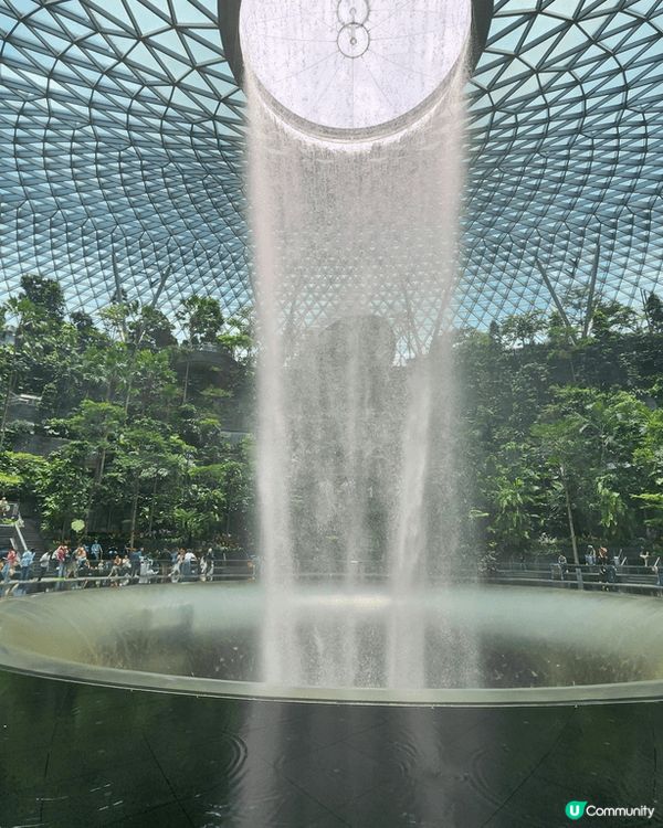 關於樟宜機場（Changi Airport）和樟宜星耀城（J...