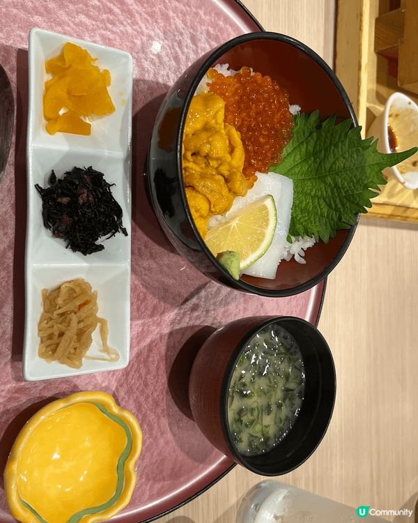 推薦日本地下街食日本本地既壽司丼飯 同香港唔一樣既係 本地食...