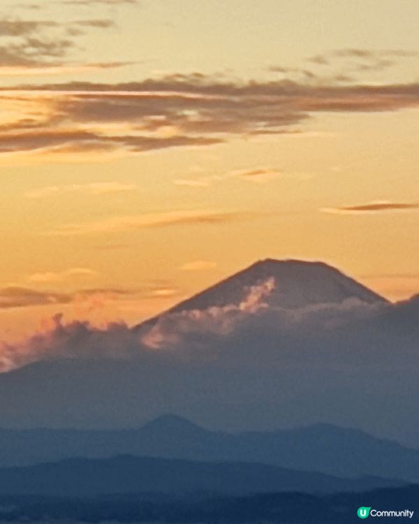 這裡是日本的江之島，是一個很適合悠閒渡過一天的地方，日間可以...