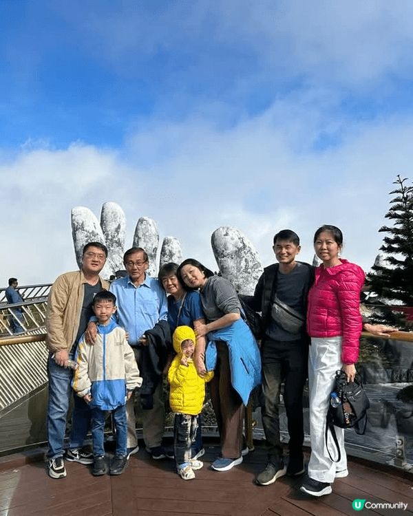 久違的家庭遊選擇了鄰近的峴港，在蔚藍的好天氣盡情遊覽了驚嘆的...