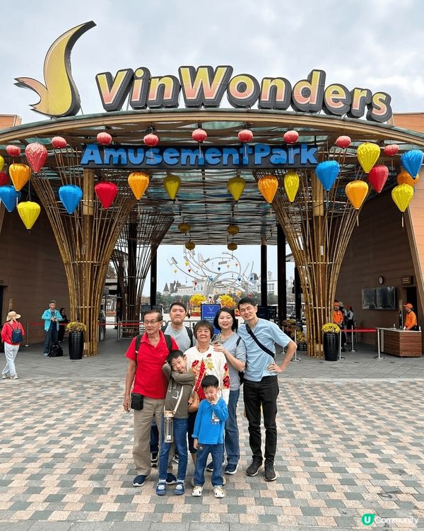 久違的家庭遊選擇了鄰近的峴港，在蔚藍的好天氣盡情遊覽了驚嘆的...