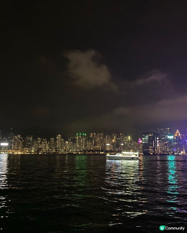 ## 維港書法公仔，微笑滿載🥰