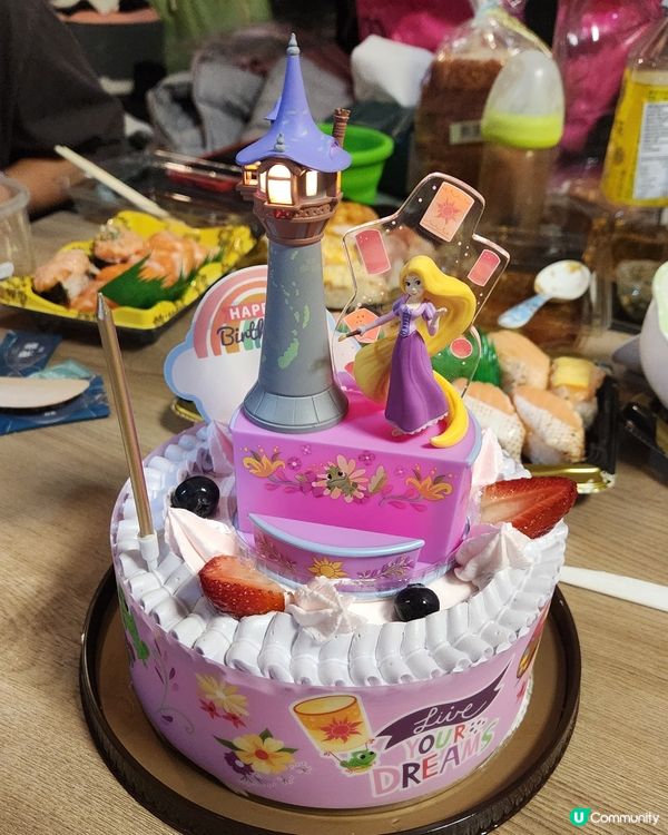 長髮公主雜果蛋糕 💕