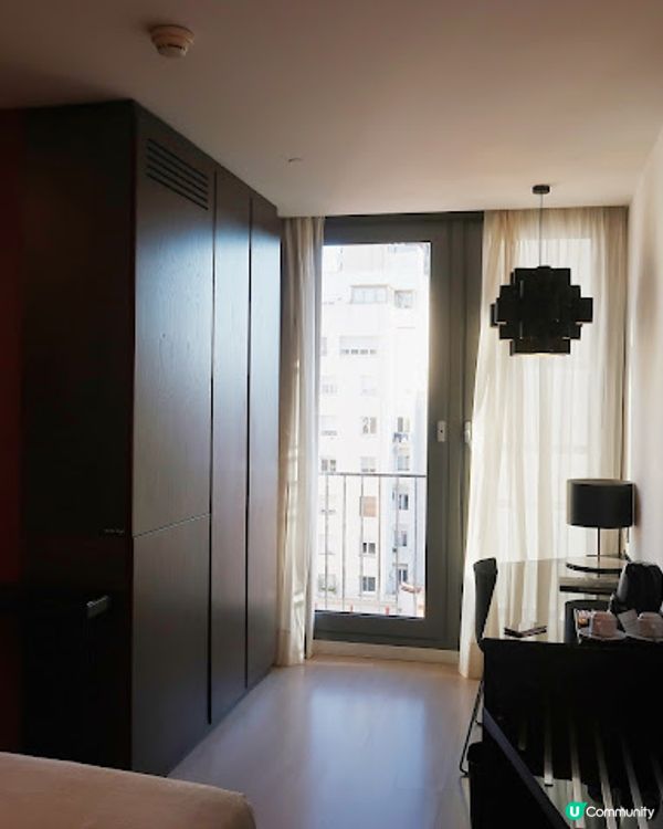 去西葡歎 住宿篇 (巴塞隆拿睇到聖家堂嘅酒店 - Ayre Hotel Rosellon,超打卡嘅天台)