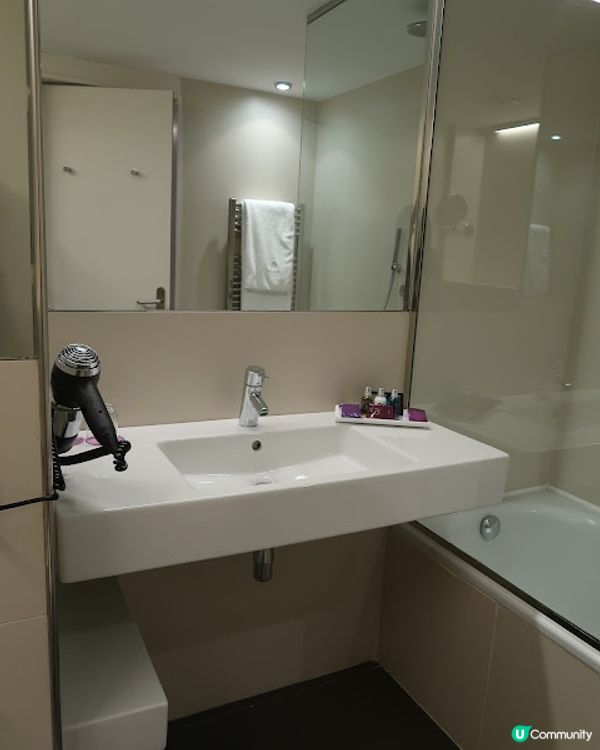 去西葡歎 住宿篇 (巴塞隆拿睇到聖家堂嘅酒店 - Ayre Hotel Rosellon,超打卡嘅天台)