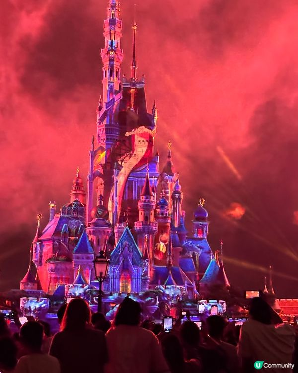 香港迪士尼嘅夜晚最期待嘅就係煙花匯演!