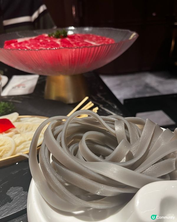 喺蘭桂坊四人聚會食咩好？