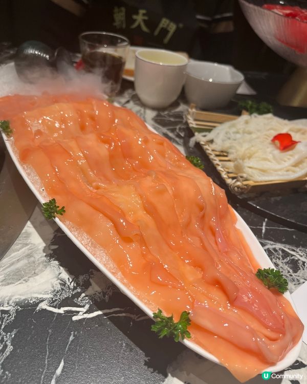 喺蘭桂坊四人聚會食咩好？