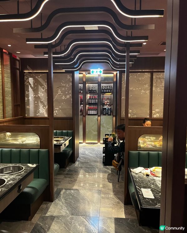 喺蘭桂坊四人聚會食咩好？