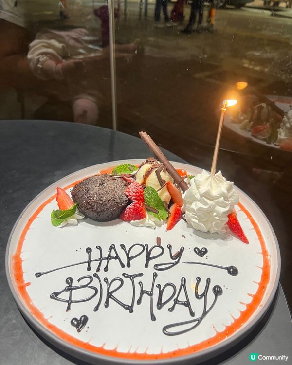 旺角暗黑風餐廳 🖤 主食甜品都超好食🎉