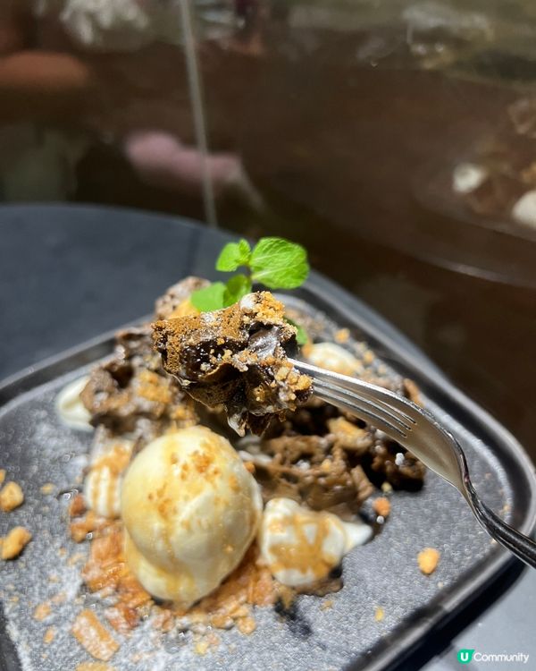 旺角暗黑風餐廳 🖤 主食甜品都超好食🎉