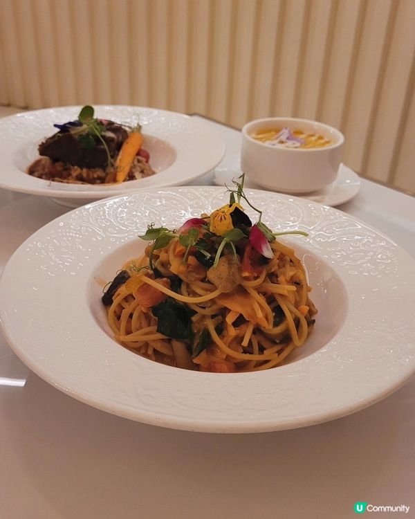  觀塘打卡西餐廳，環境靚到爆！🤩