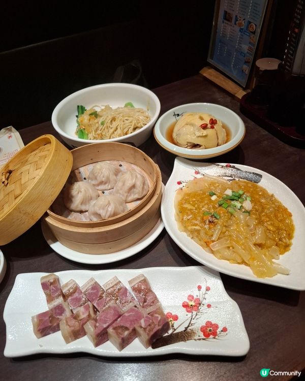 樂富尋舊友，蟹粉撈麵😋