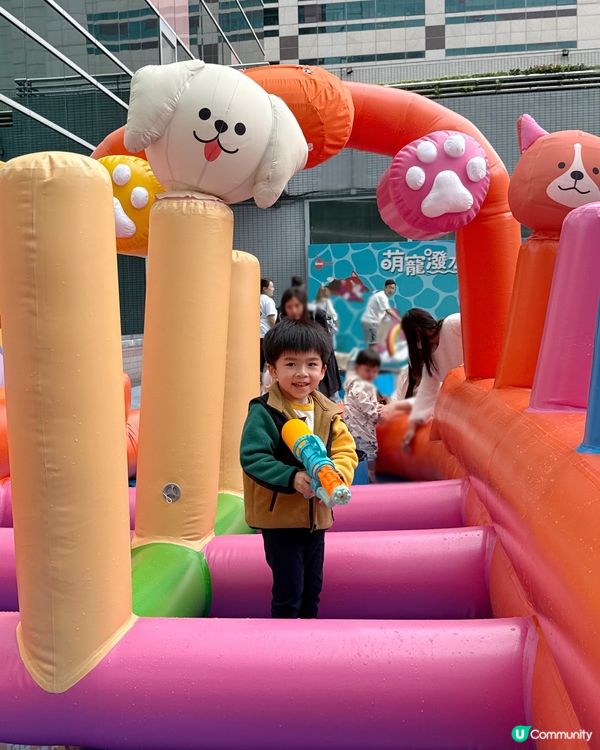 逢星期日我哋都會去HomeSquare同Adrian上興趣班...