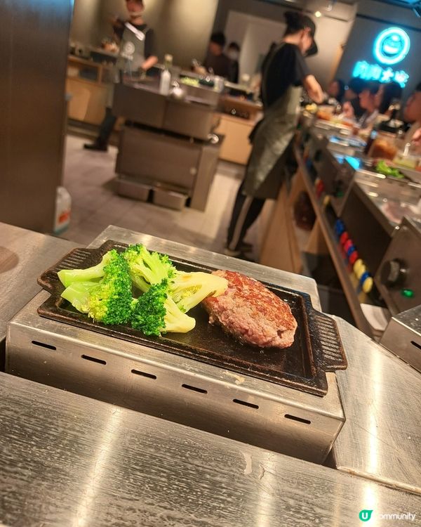 《親民版「挽肉と米」｜漢堡扒自由革命》