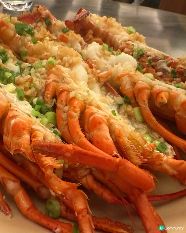 自助山用餐新體驗：魔術表演+美食雙享受！