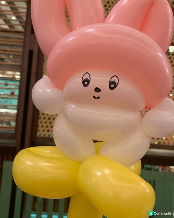 自助山用餐新體驗：魔術表演+美食雙享受！